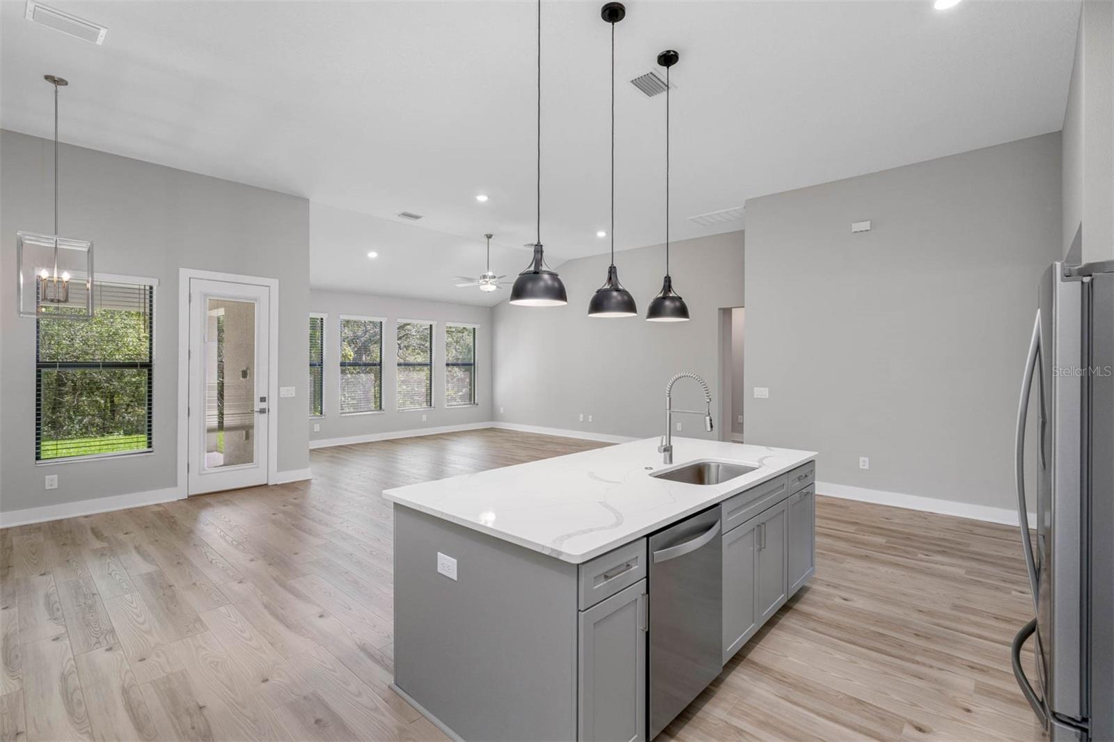 13063 OLDENBURG DR — photo 3