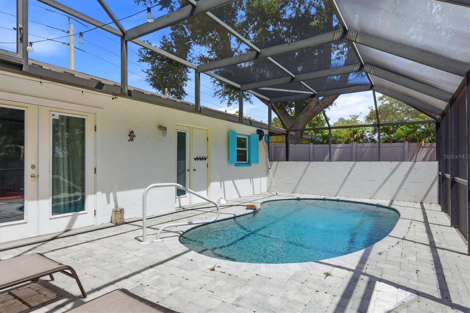 6233 ROCKEFELLER AVE — photo 39