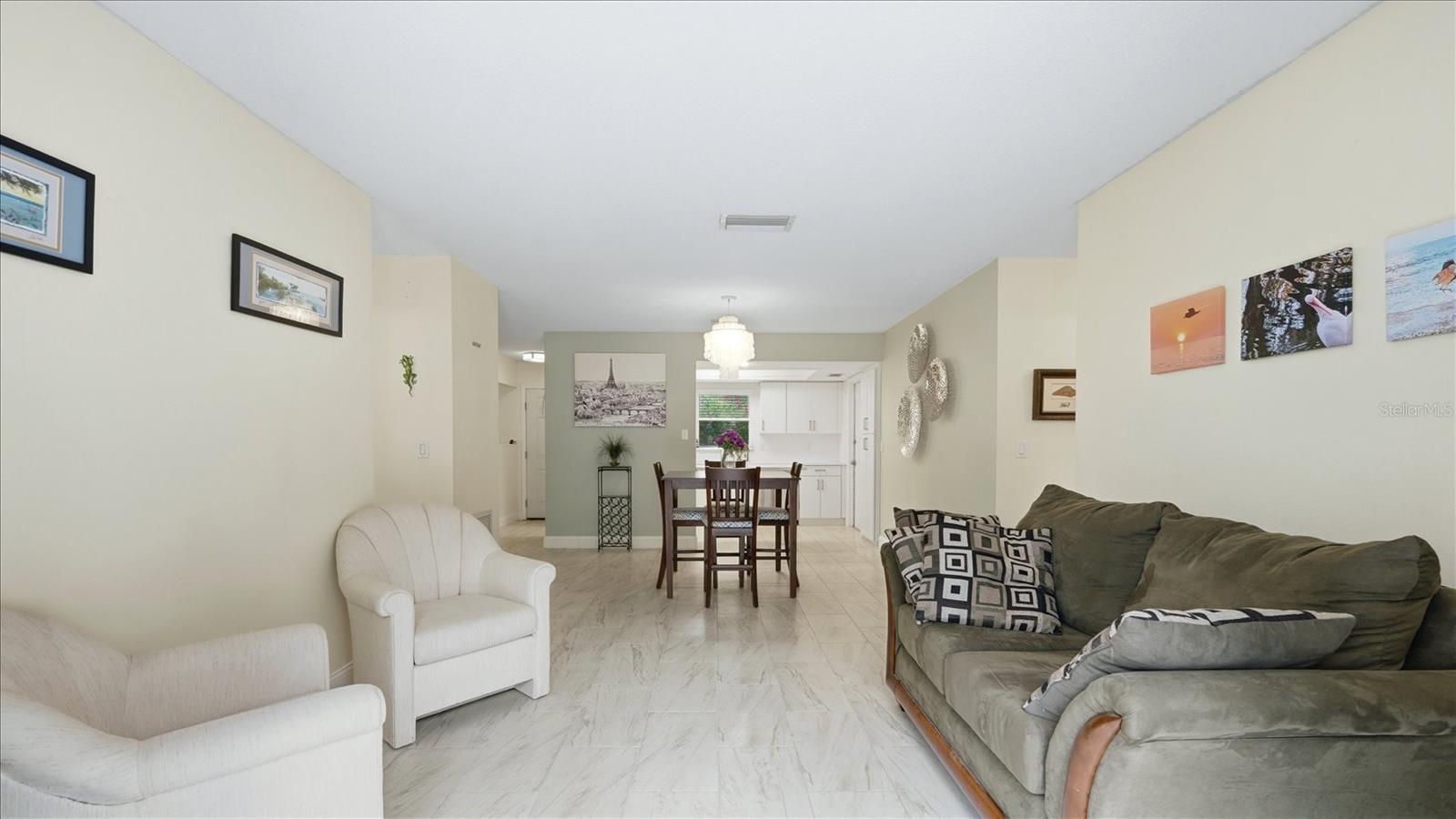 6233 ROCKEFELLER AVE — photo 15