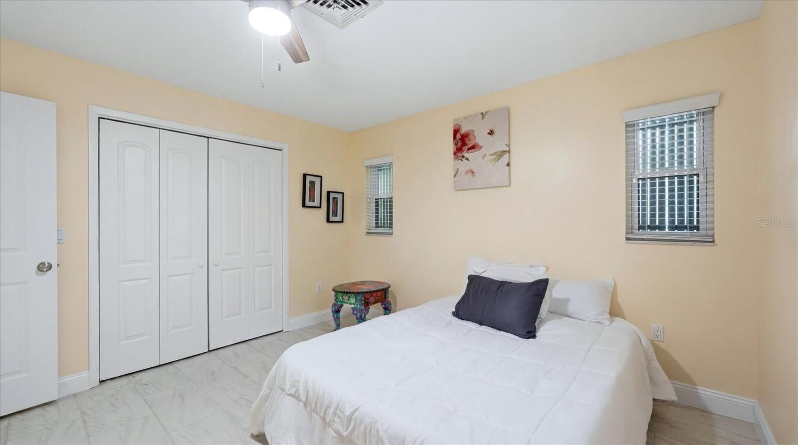 6233 ROCKEFELLER AVE — photo 25