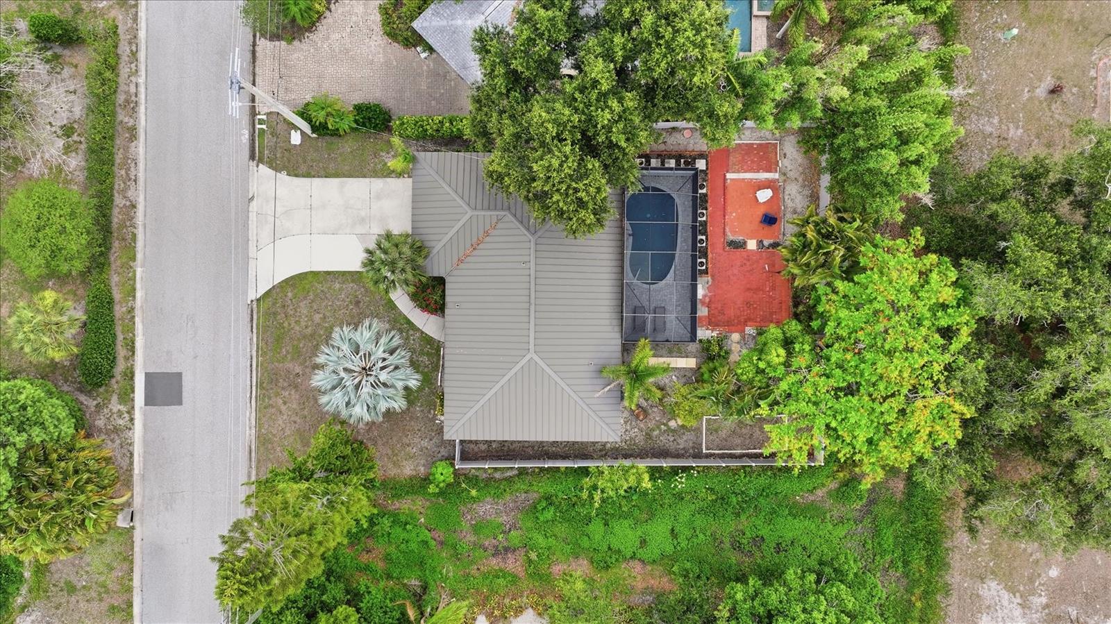 6233 ROCKEFELLER AVE — photo 34