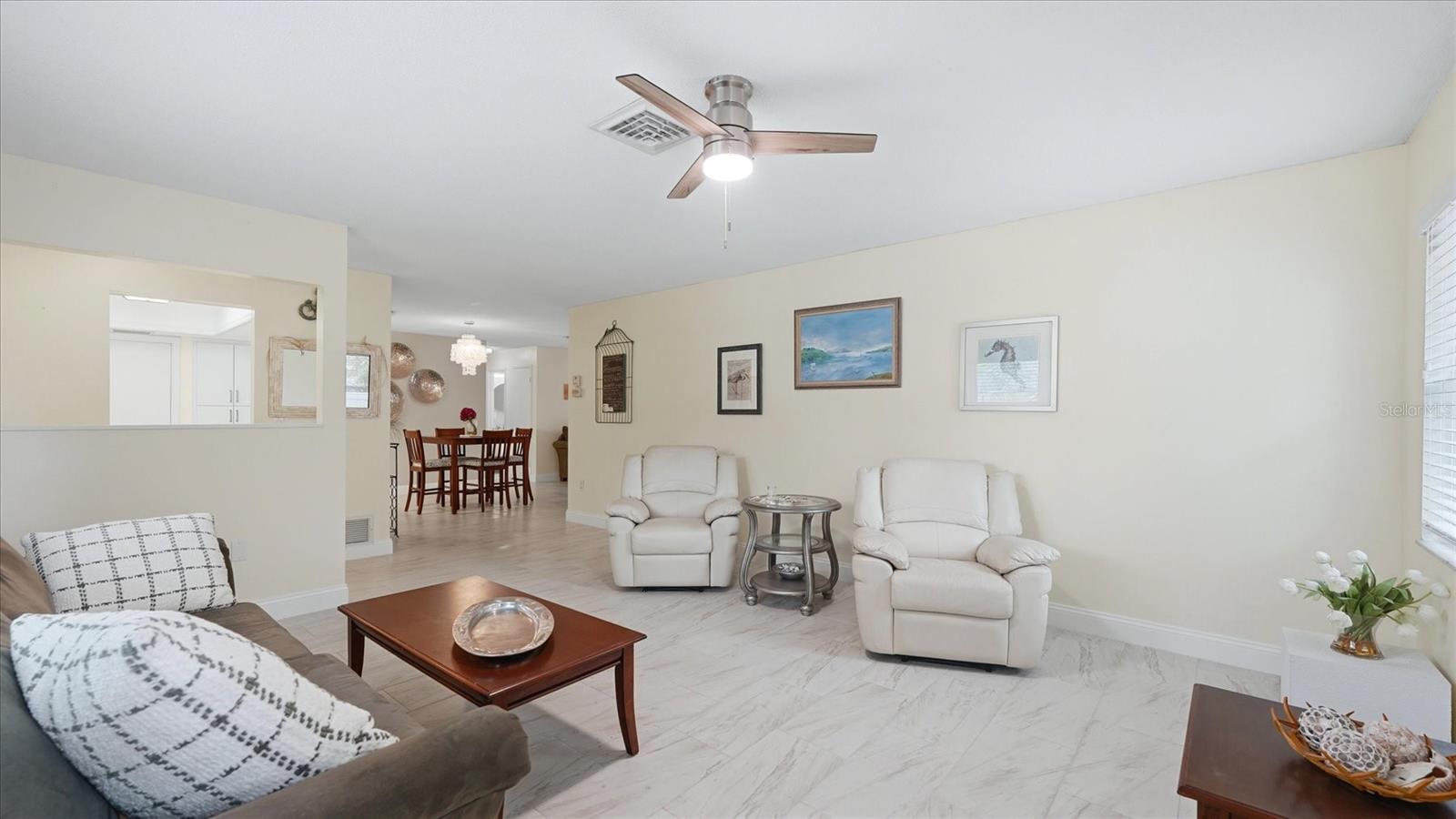 6233 ROCKEFELLER AVE — photo 9