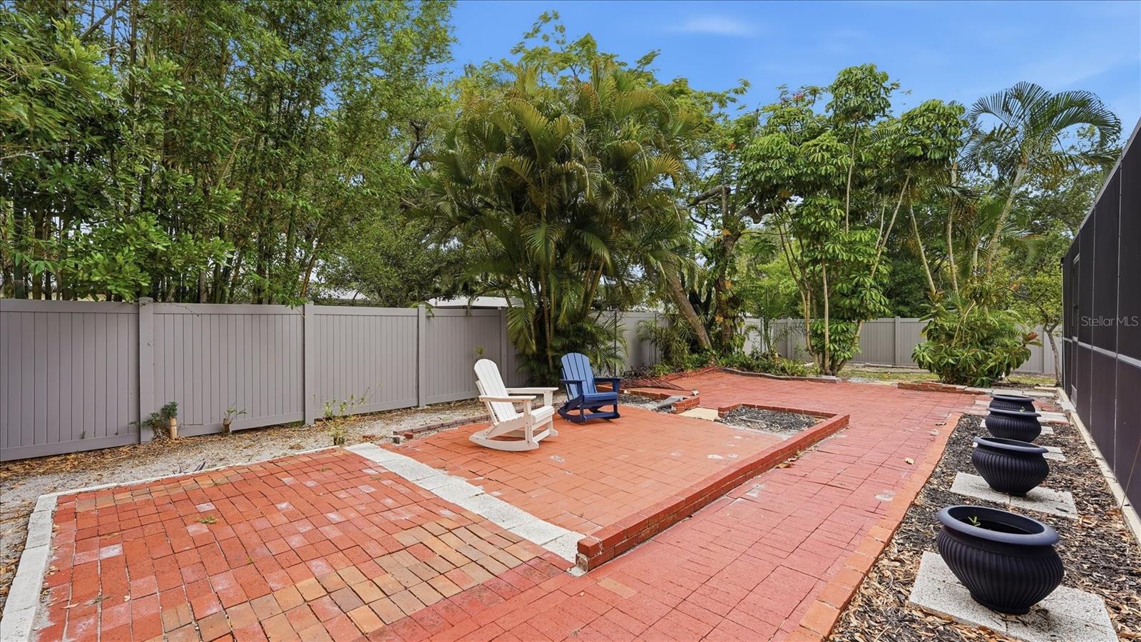 6233 ROCKEFELLER AVE — photo 32