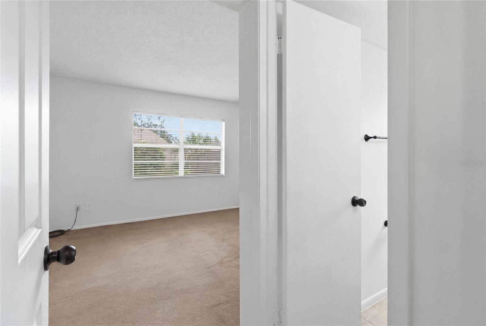 804 CENTERWOOD CT — photo 15