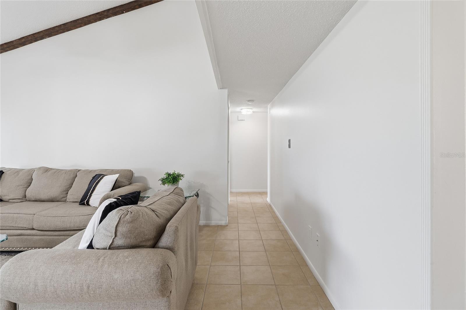 804 CENTERWOOD CT — photo 25