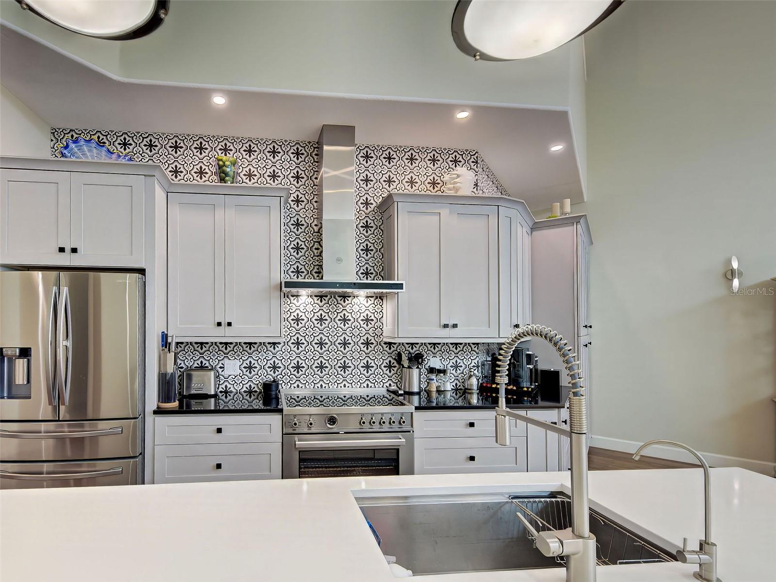 5026 HANGING MOSS LN — photo 12