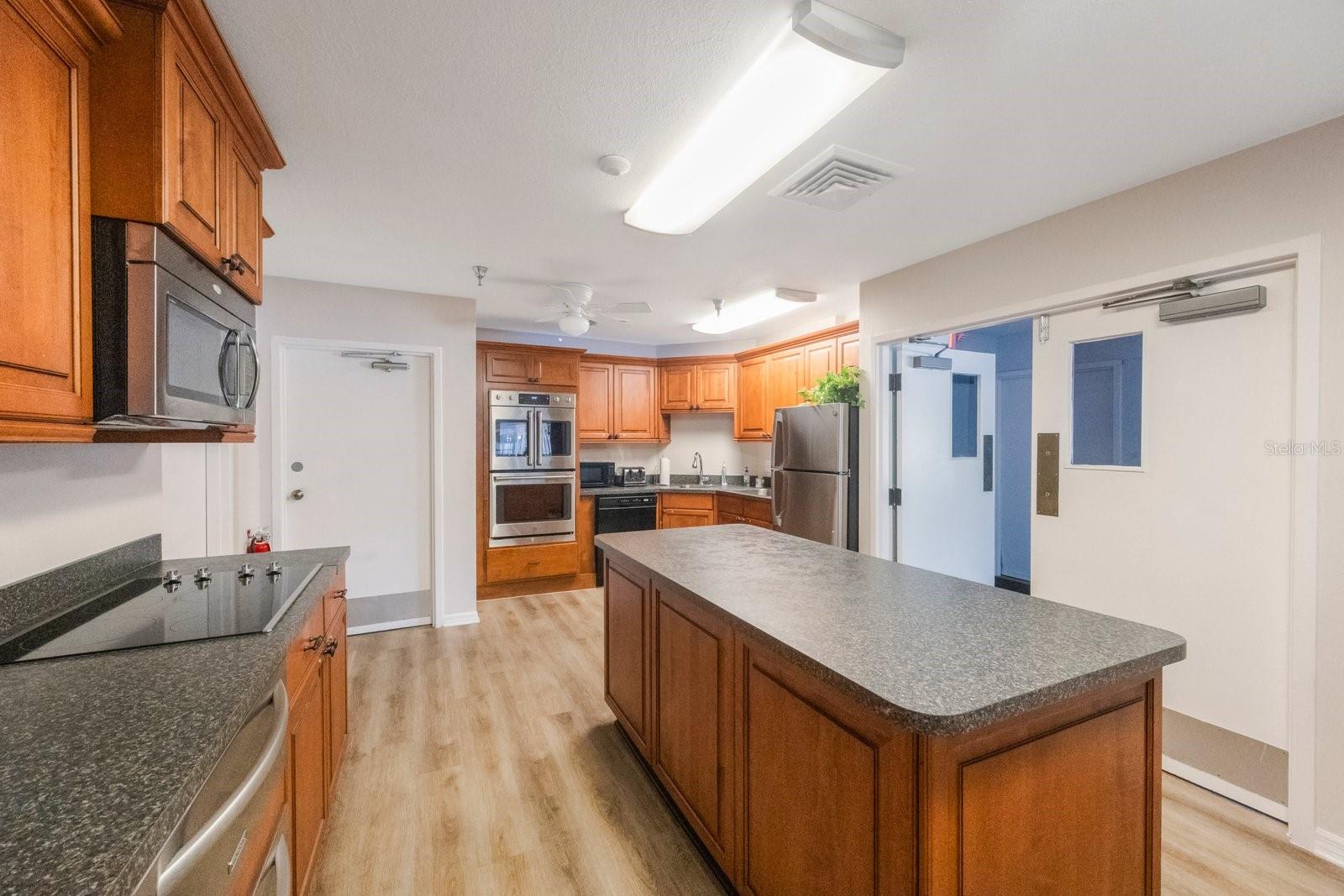7974 SAILBOAT KEY BLVD S #701 — photo 30