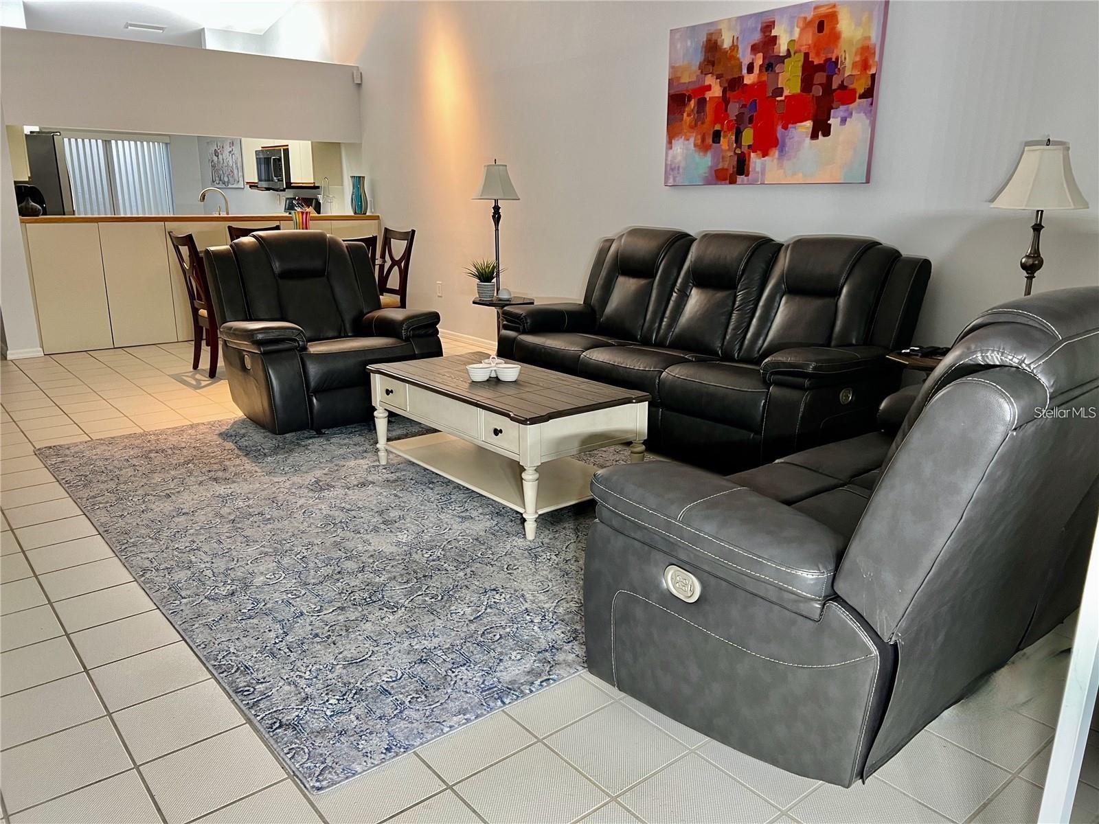 7186 LAKESIDE DR — photo 7