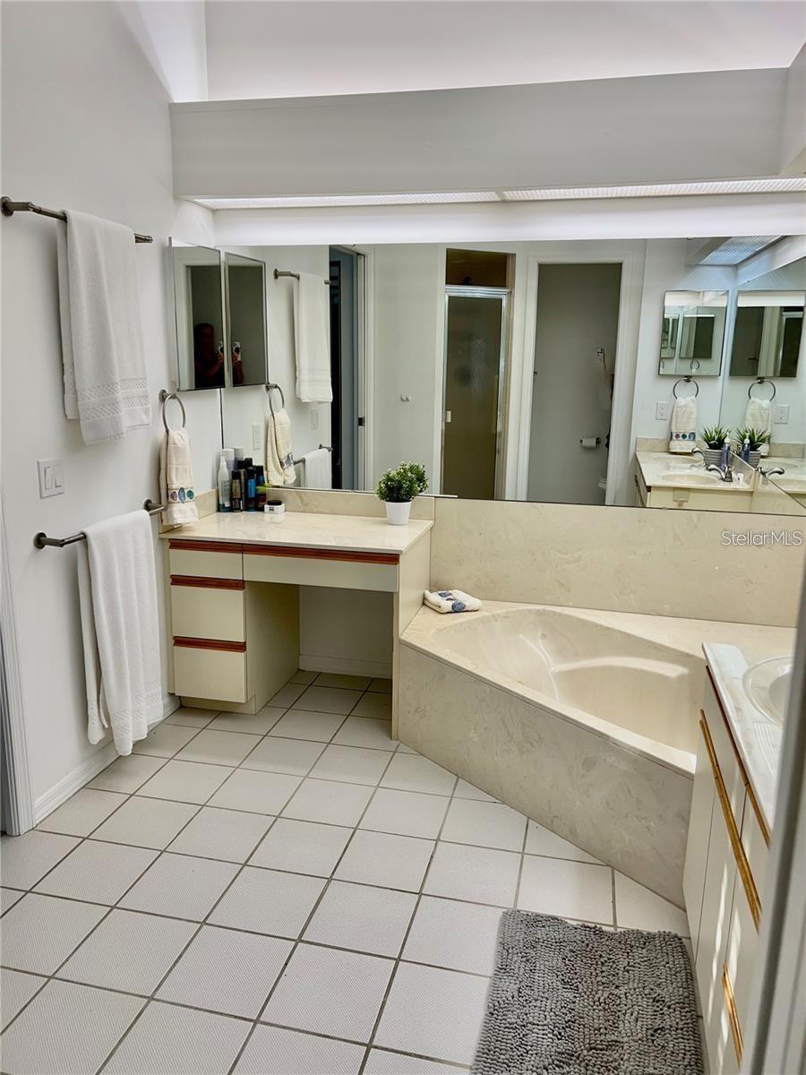 7186 LAKESIDE DR — photo 12