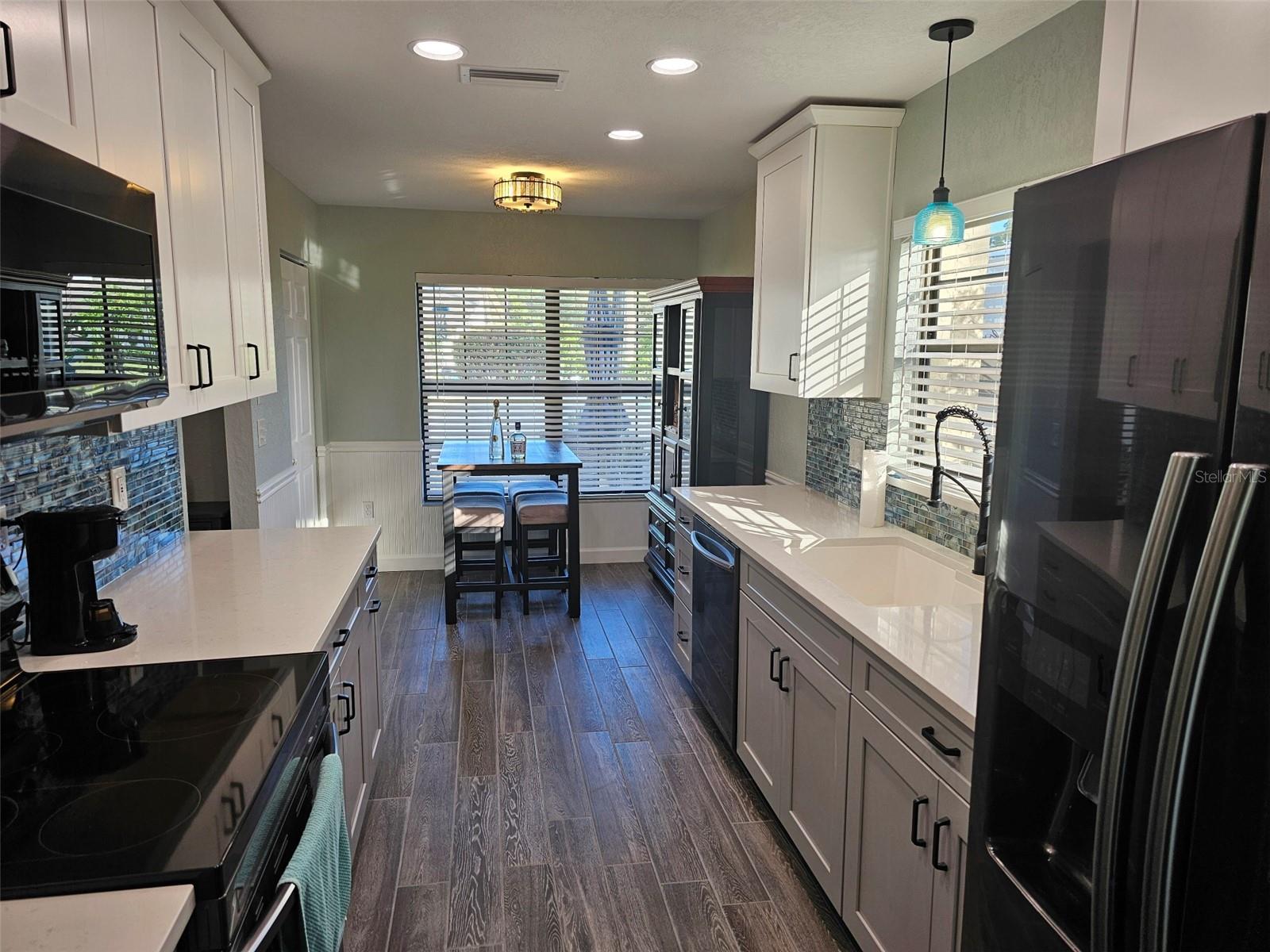 4522 LA JOLLA DR — photo 11