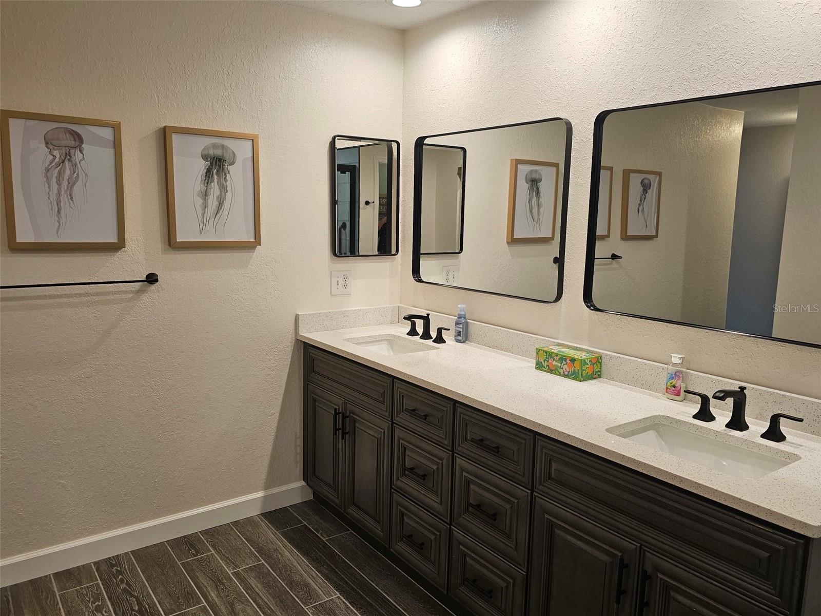 4522 LA JOLLA DR — photo 25