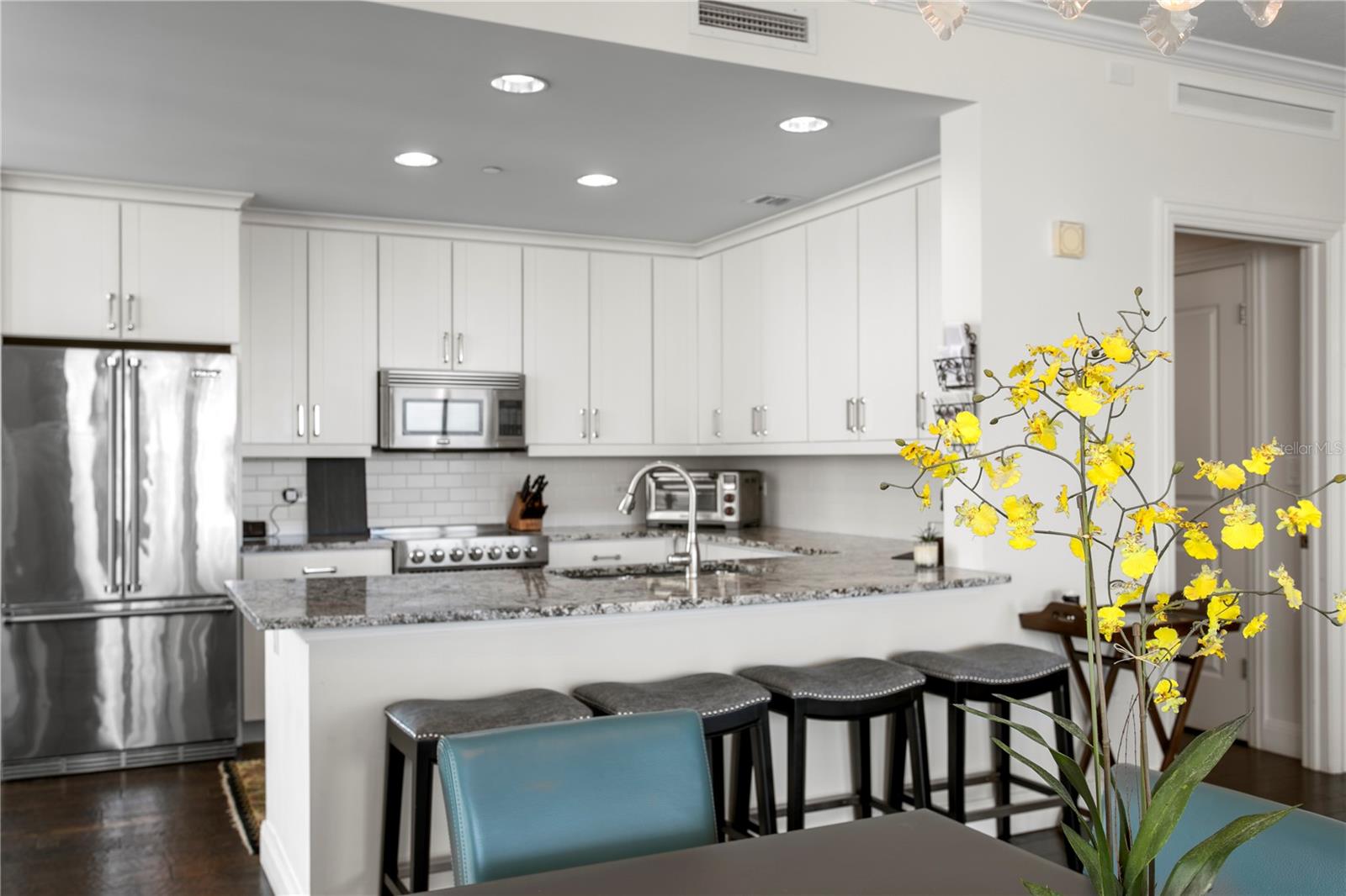 450 KNIGHTS RUN AVE #1208 — photo 24