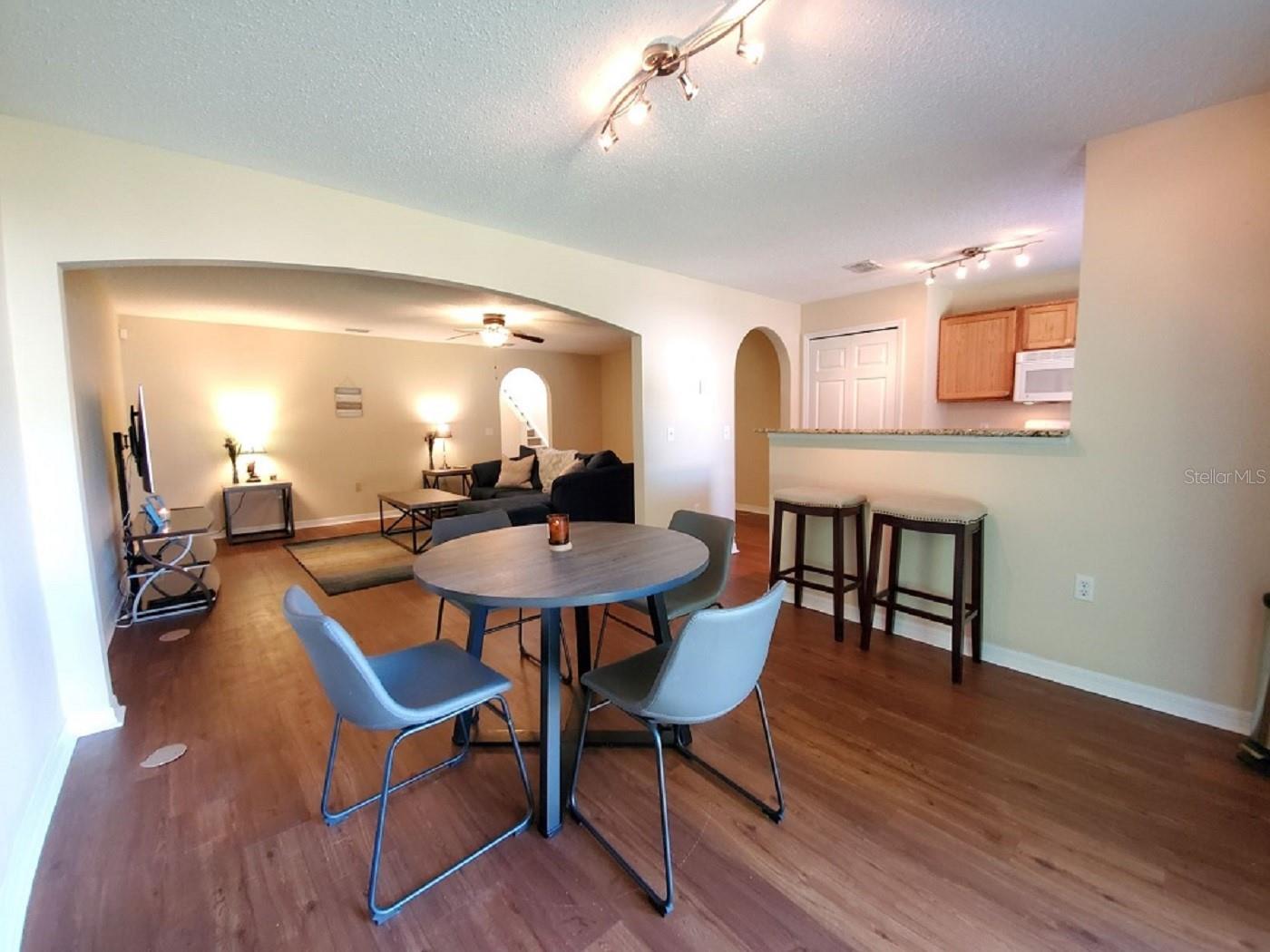 9870 ASHBURN LAKE DR — photo 6
