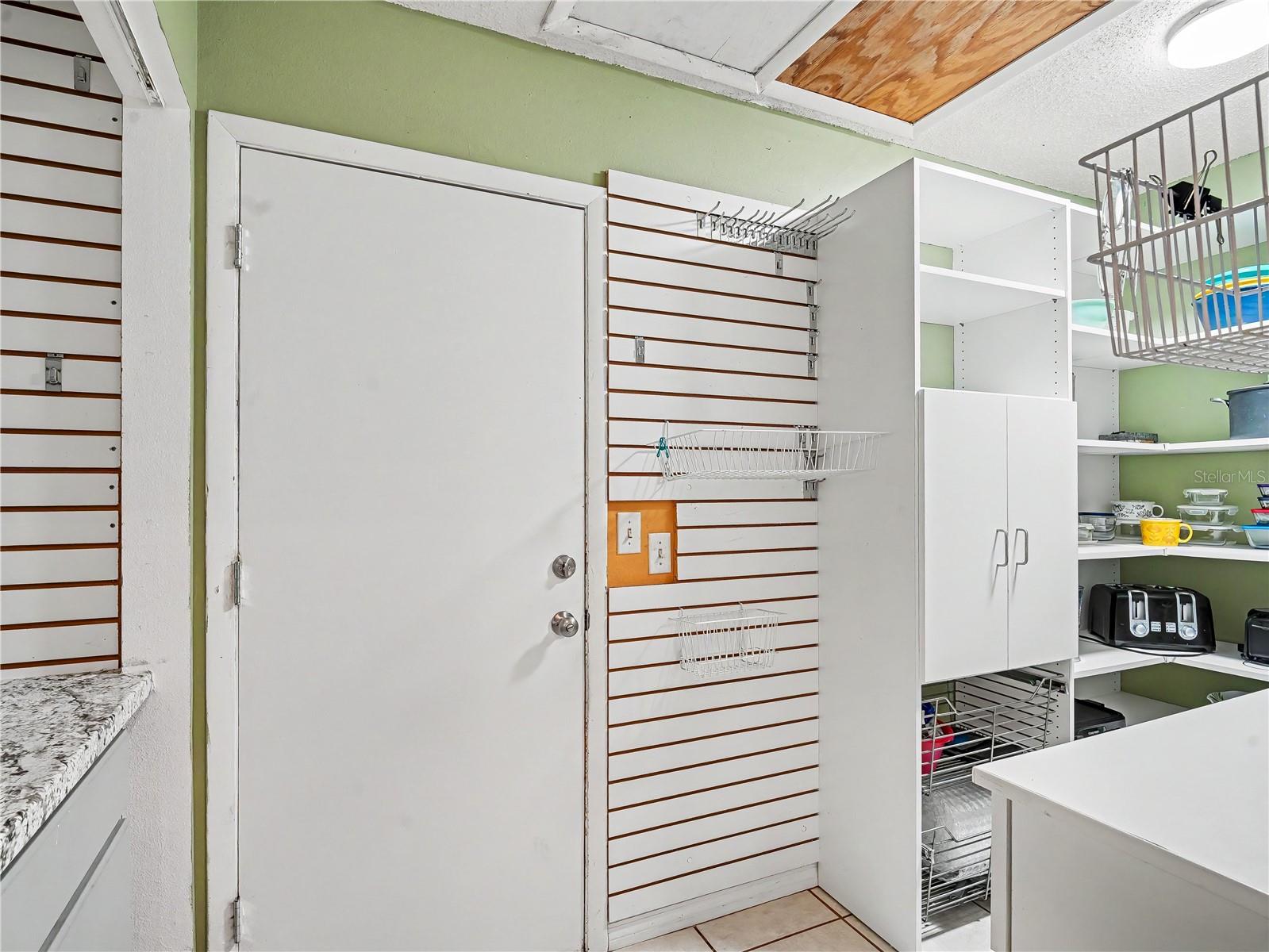 2320 LAKE SHORE DR — photo 28
