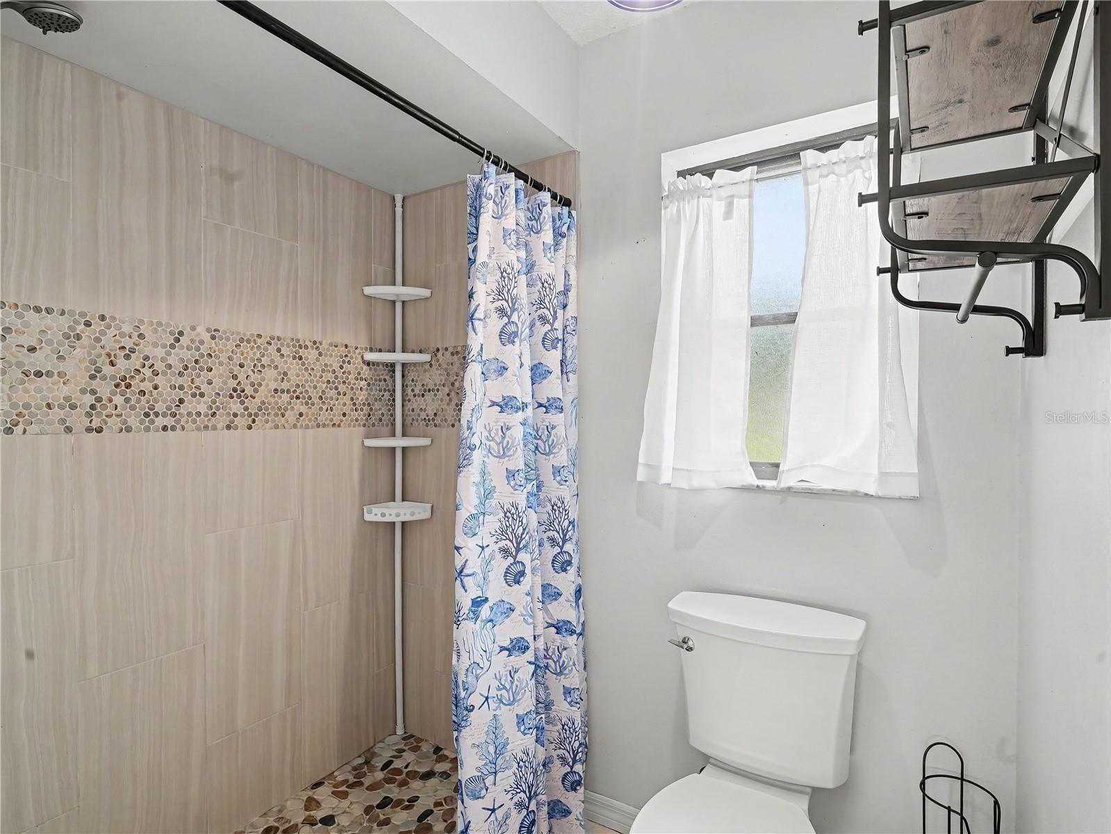 2320 LAKE SHORE DR — photo 17