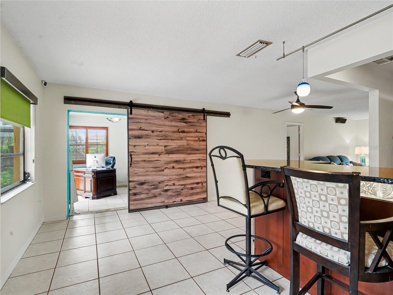 2320 LAKE SHORE DR — photo 13