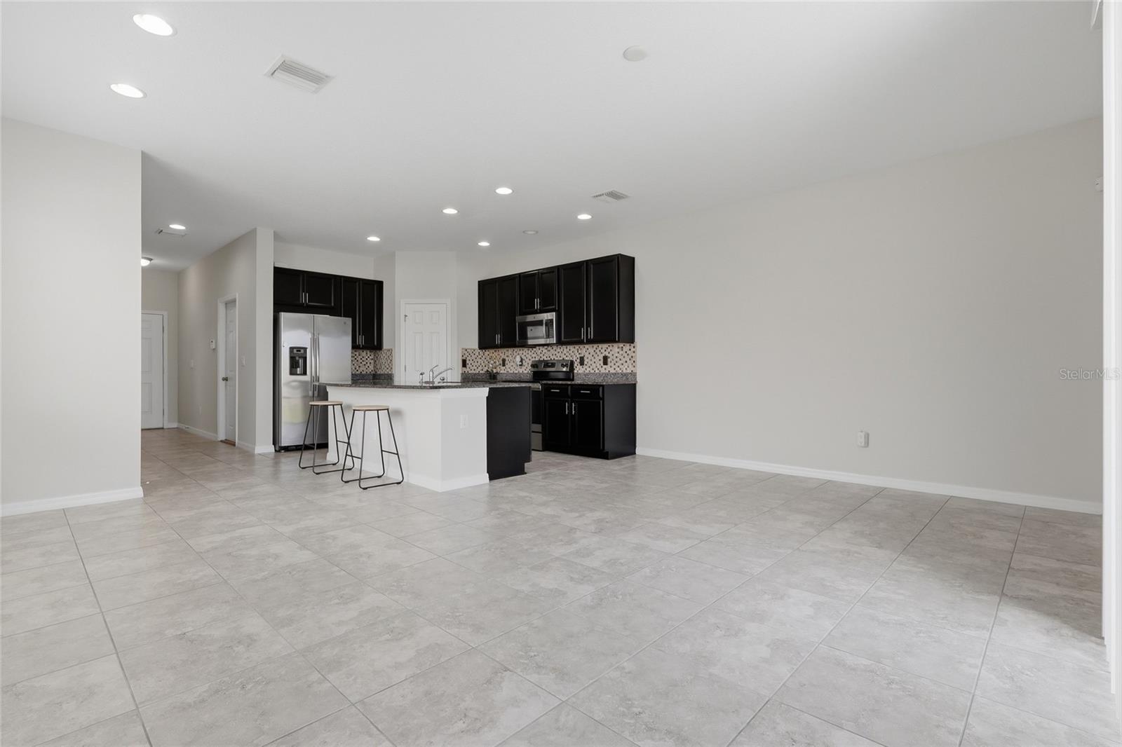 7005 GRAND ELM DR — photo 8