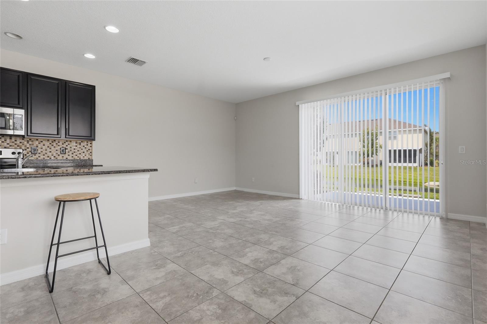 7005 GRAND ELM DR — photo 9