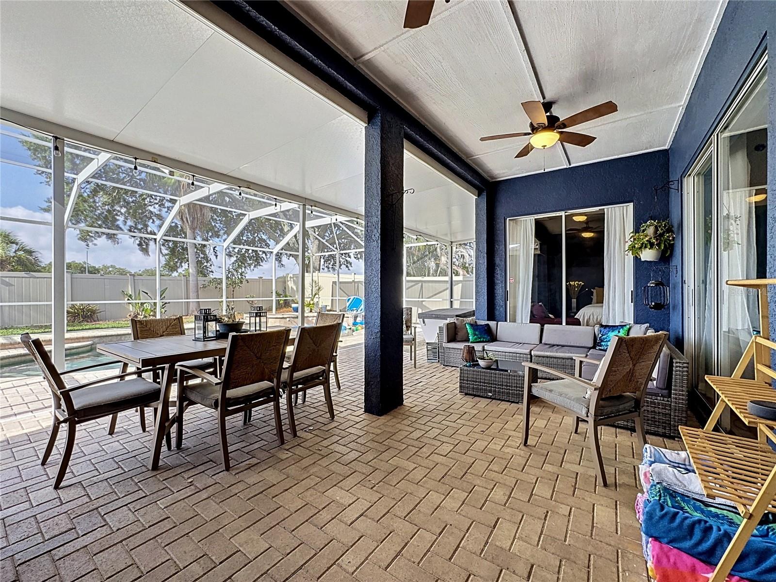 1904 CATTLEMAN DR — photo 32