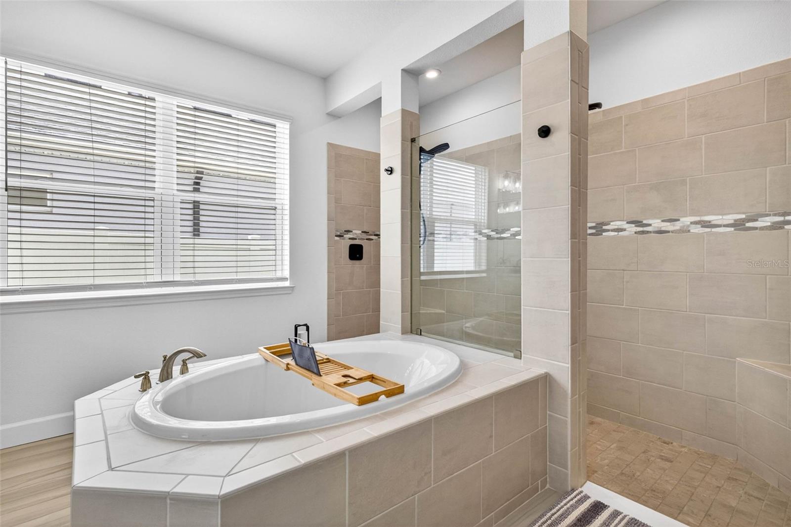 6967 TALAMORE DR — photo 32