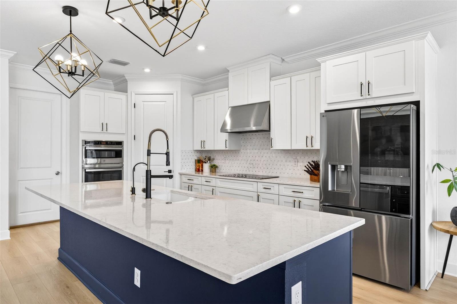 6967 TALAMORE DR — photo 15