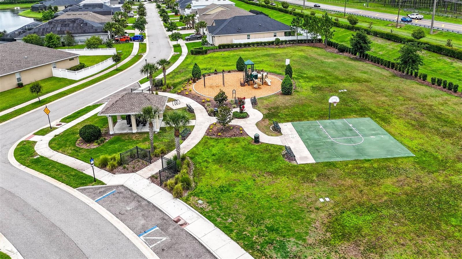 6967 TALAMORE DR — photo 82