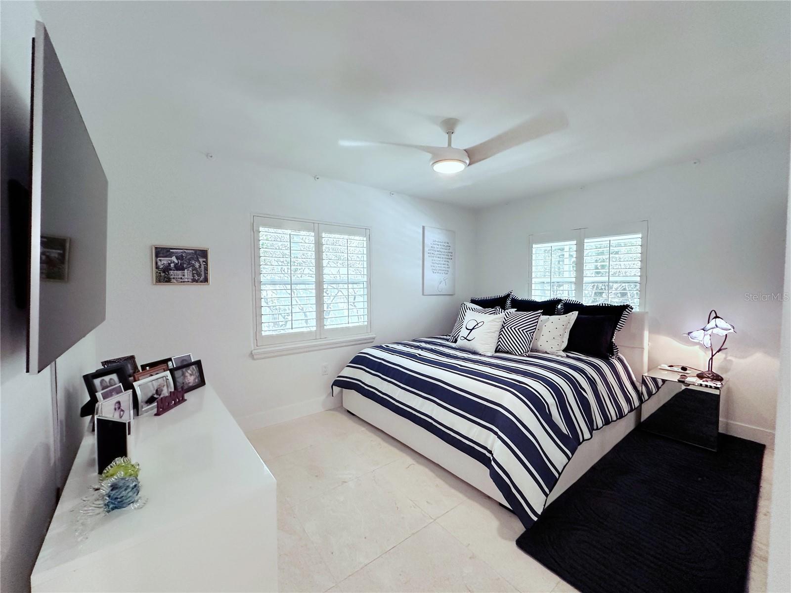 155 112TH AVE #A — photo 24