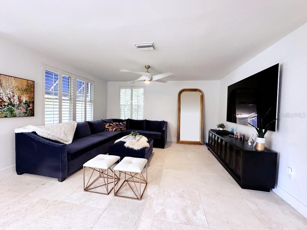 155 112TH AVE #A — photo 10