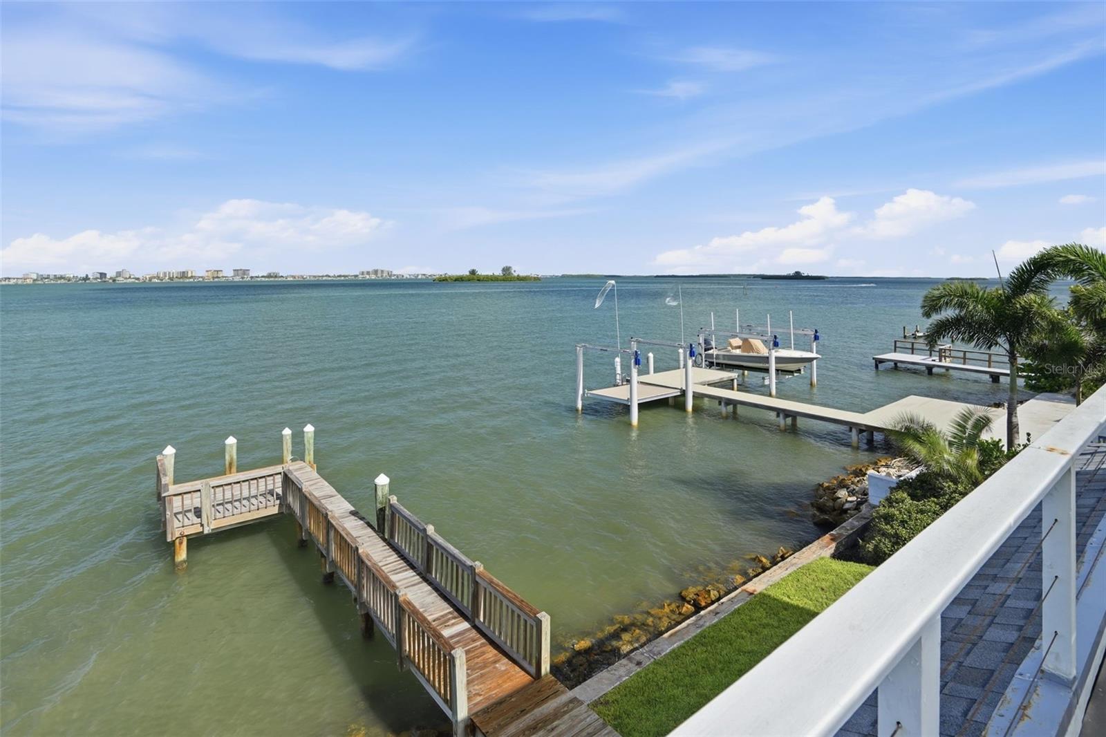 1832 VENETIAN POINT DR — photo 14