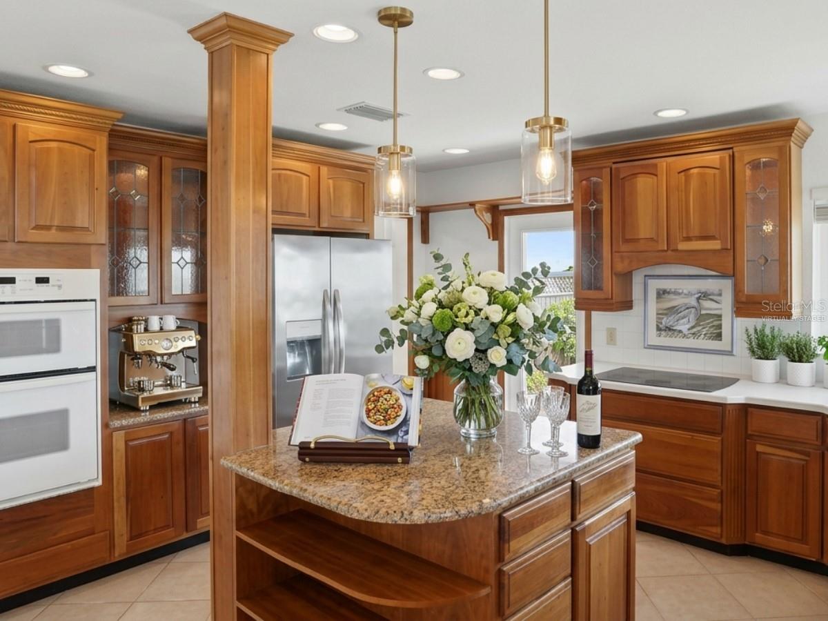 1832 VENETIAN POINT DR — photo 32