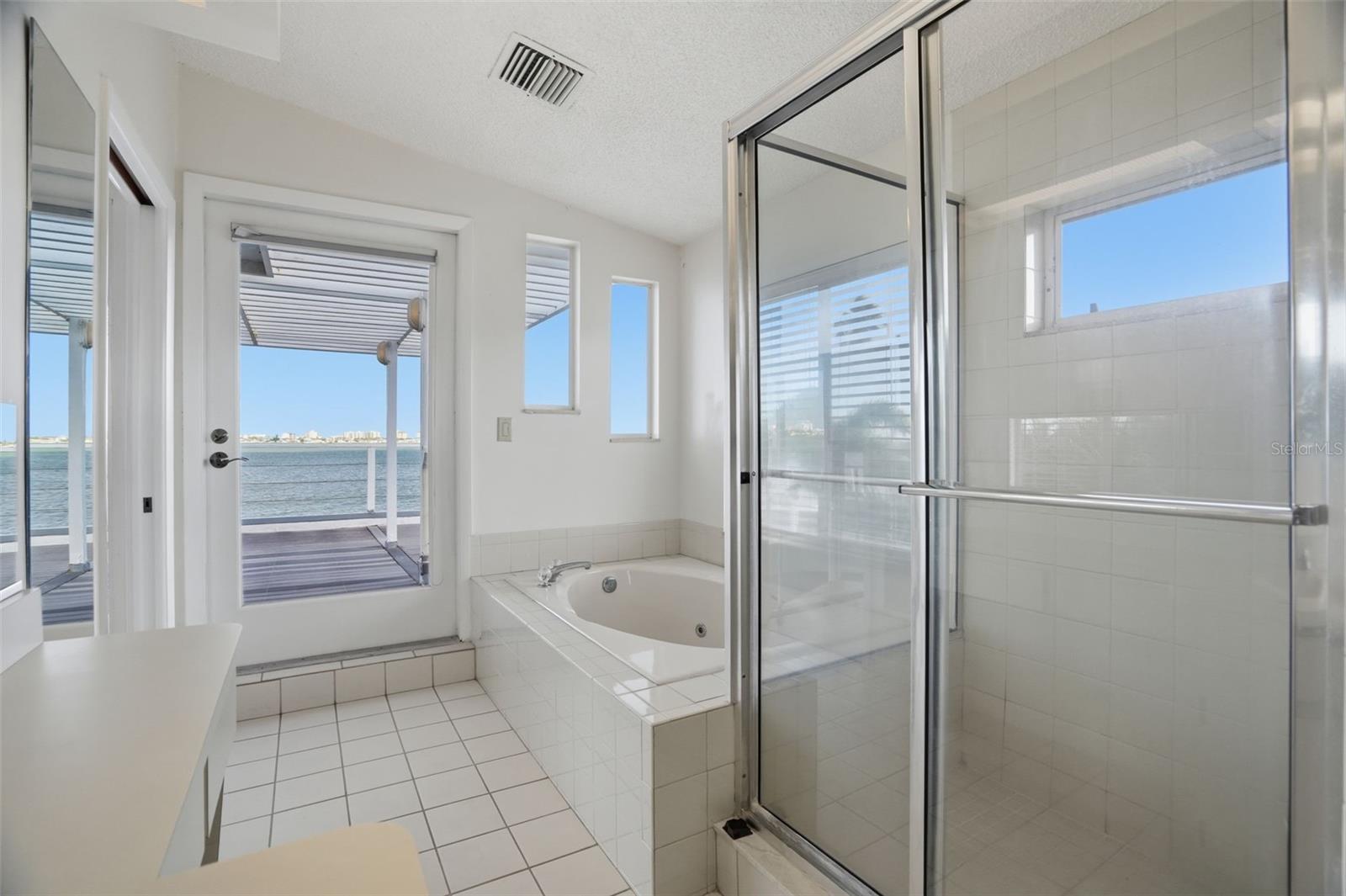 1832 VENETIAN POINT DR — photo 63