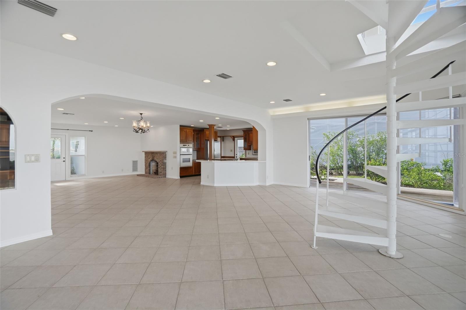 1832 VENETIAN POINT DR — photo 30