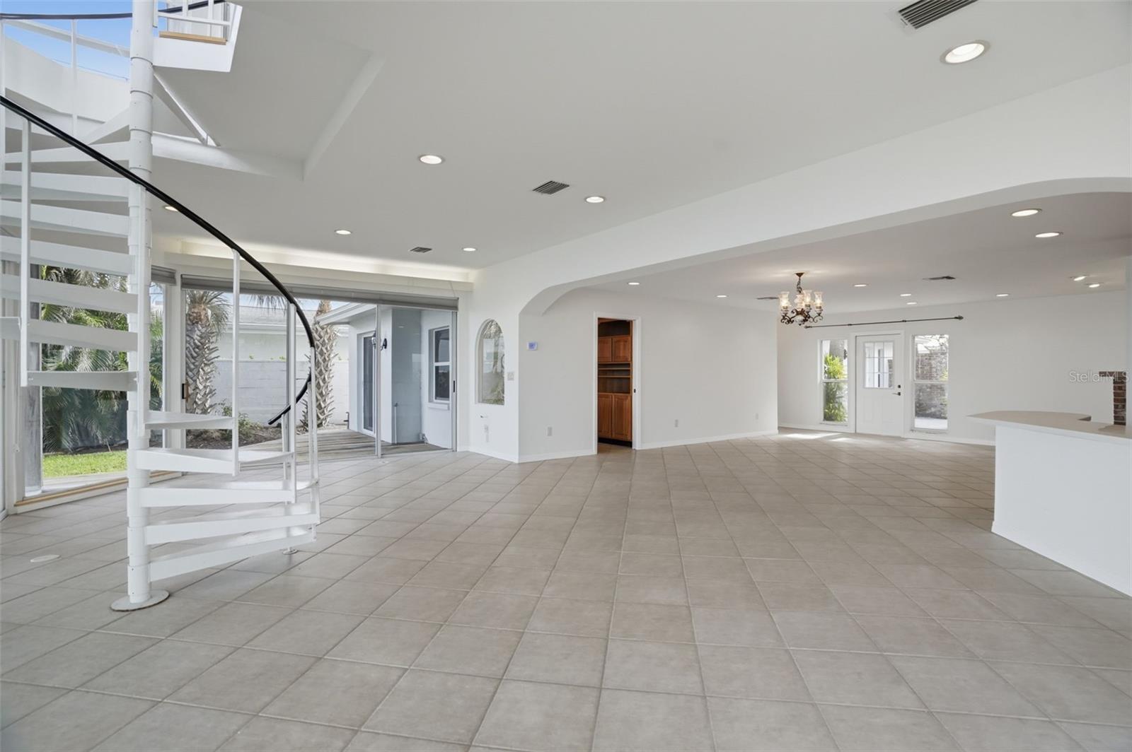 1832 VENETIAN POINT DR — photo 31