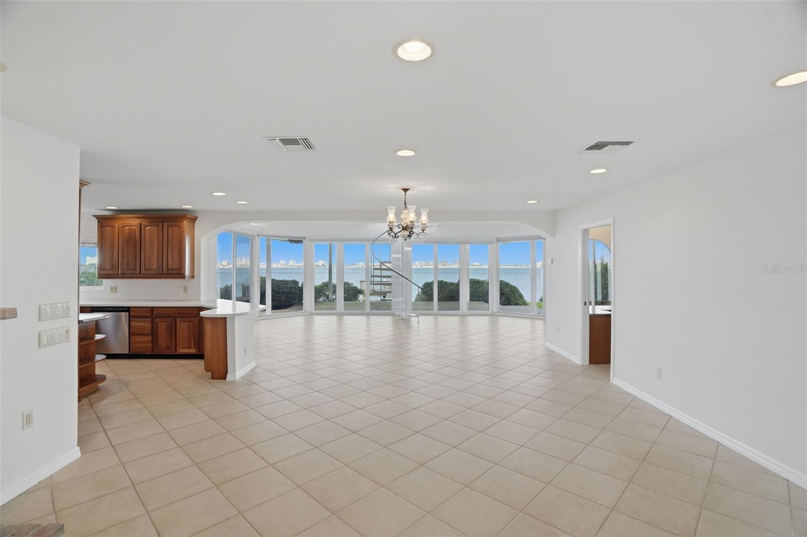 1832 VENETIAN POINT DR — photo 26