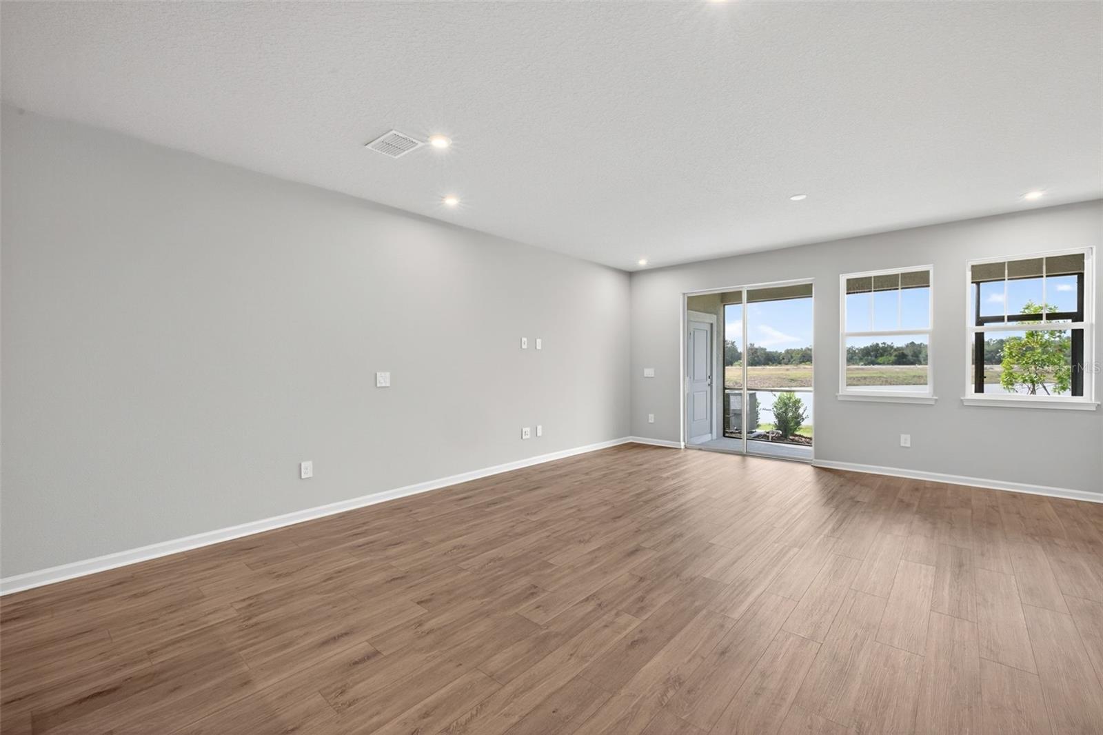 9187 AURELIA AVE — photo 8