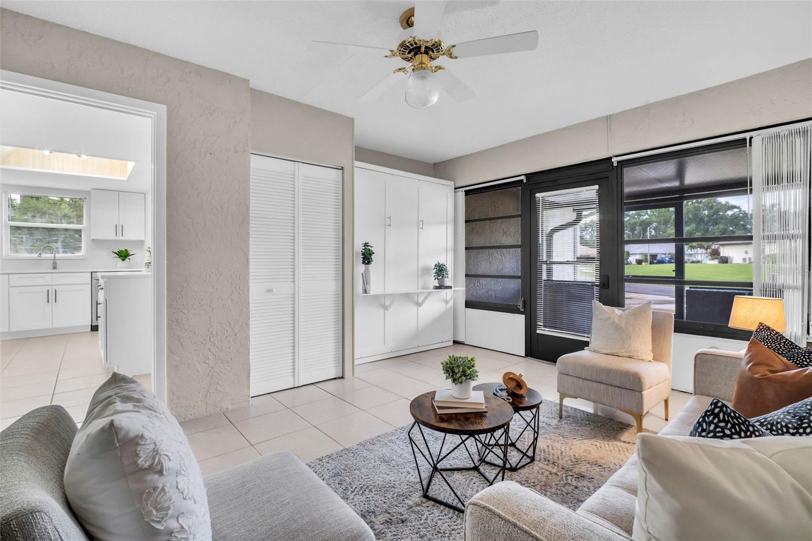 3472 MACLAREN DR — photo 4