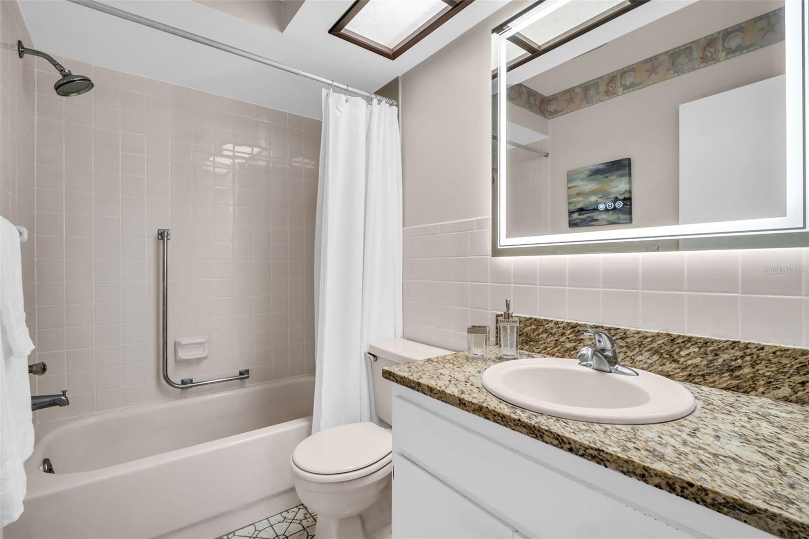 3472 MACLAREN DR — photo 26