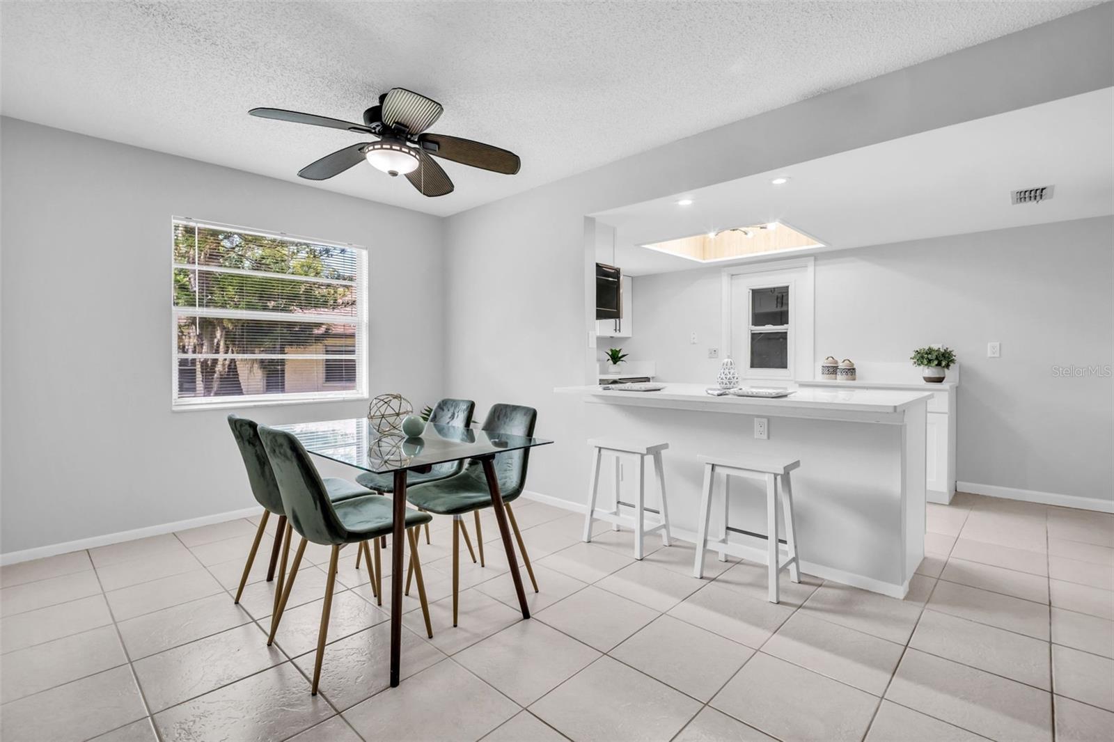 3472 MACLAREN DR — photo 12