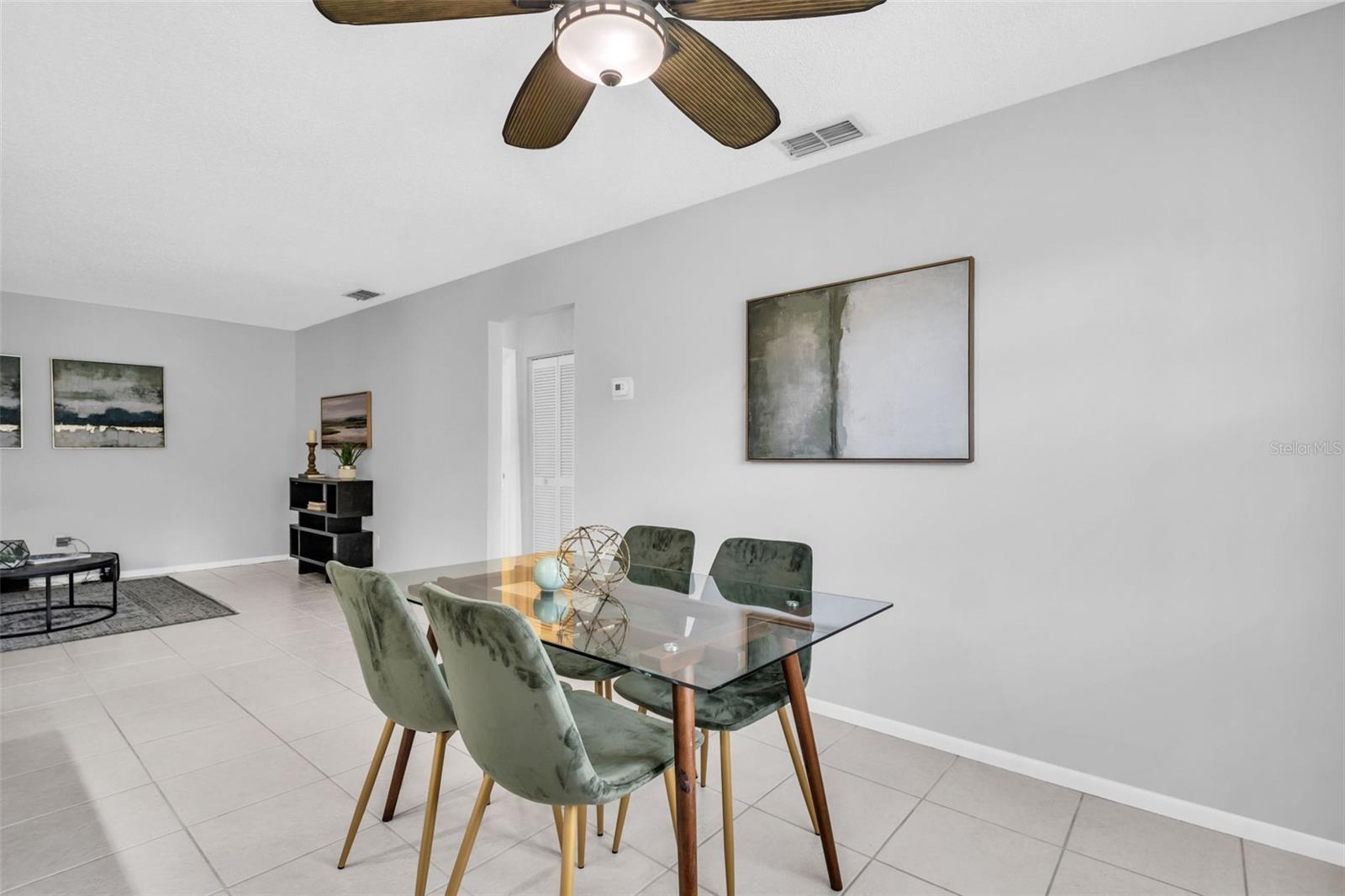 3472 MACLAREN DR — photo 11