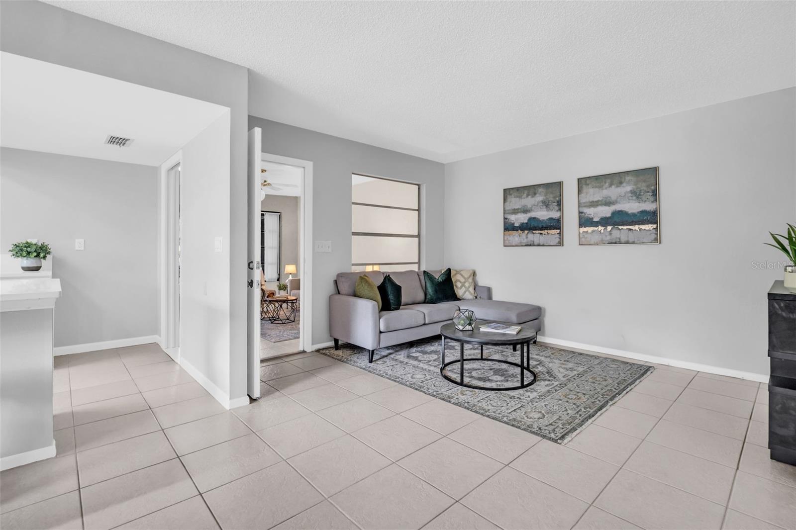3472 MACLAREN DR — photo 9