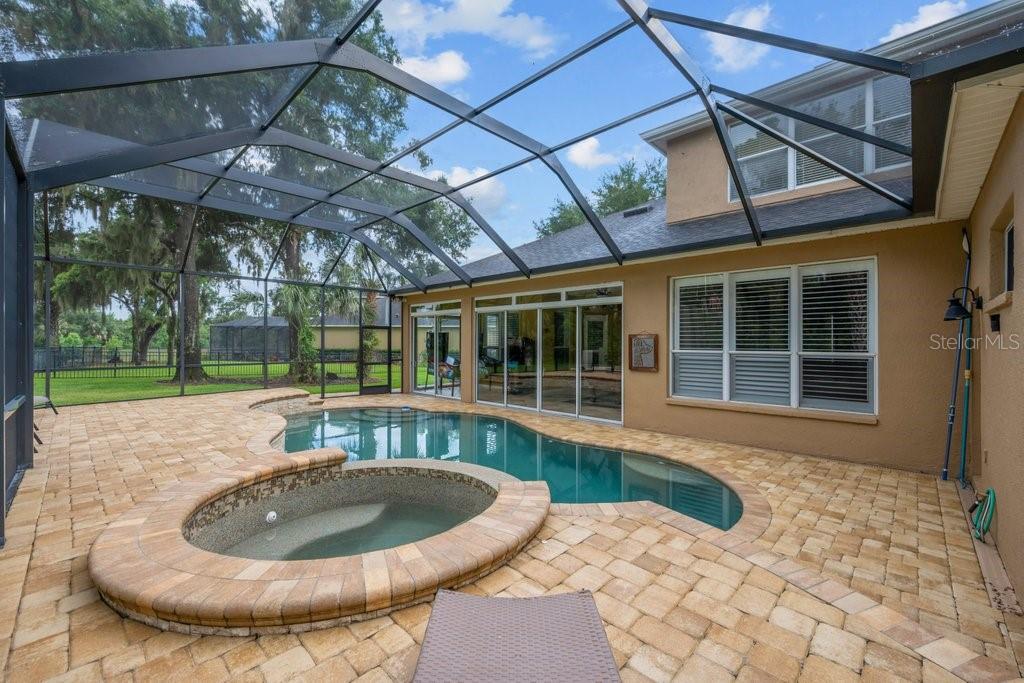 6122 KESTRELPARK DR — photo 42