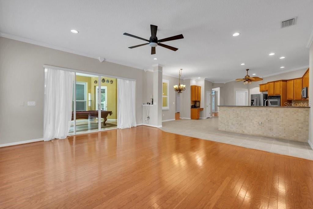 6122 KESTRELPARK DR — photo 20