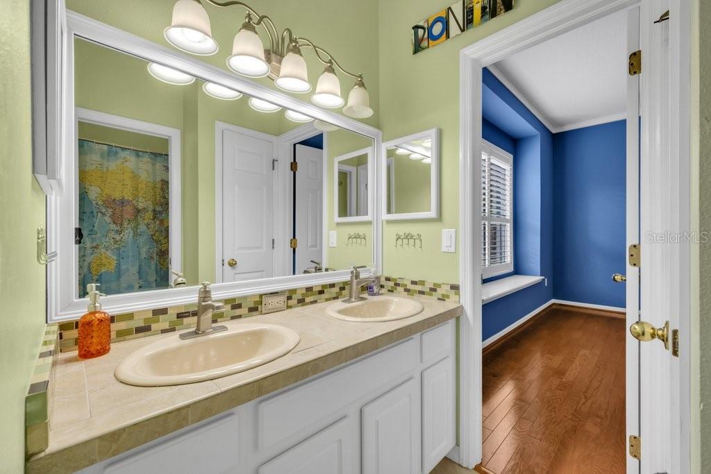 6122 KESTRELPARK DR — photo 29