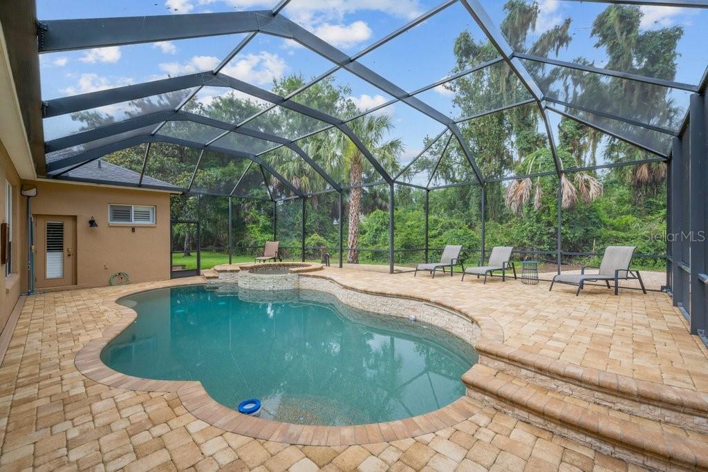 6122 KESTRELPARK DR — photo 43