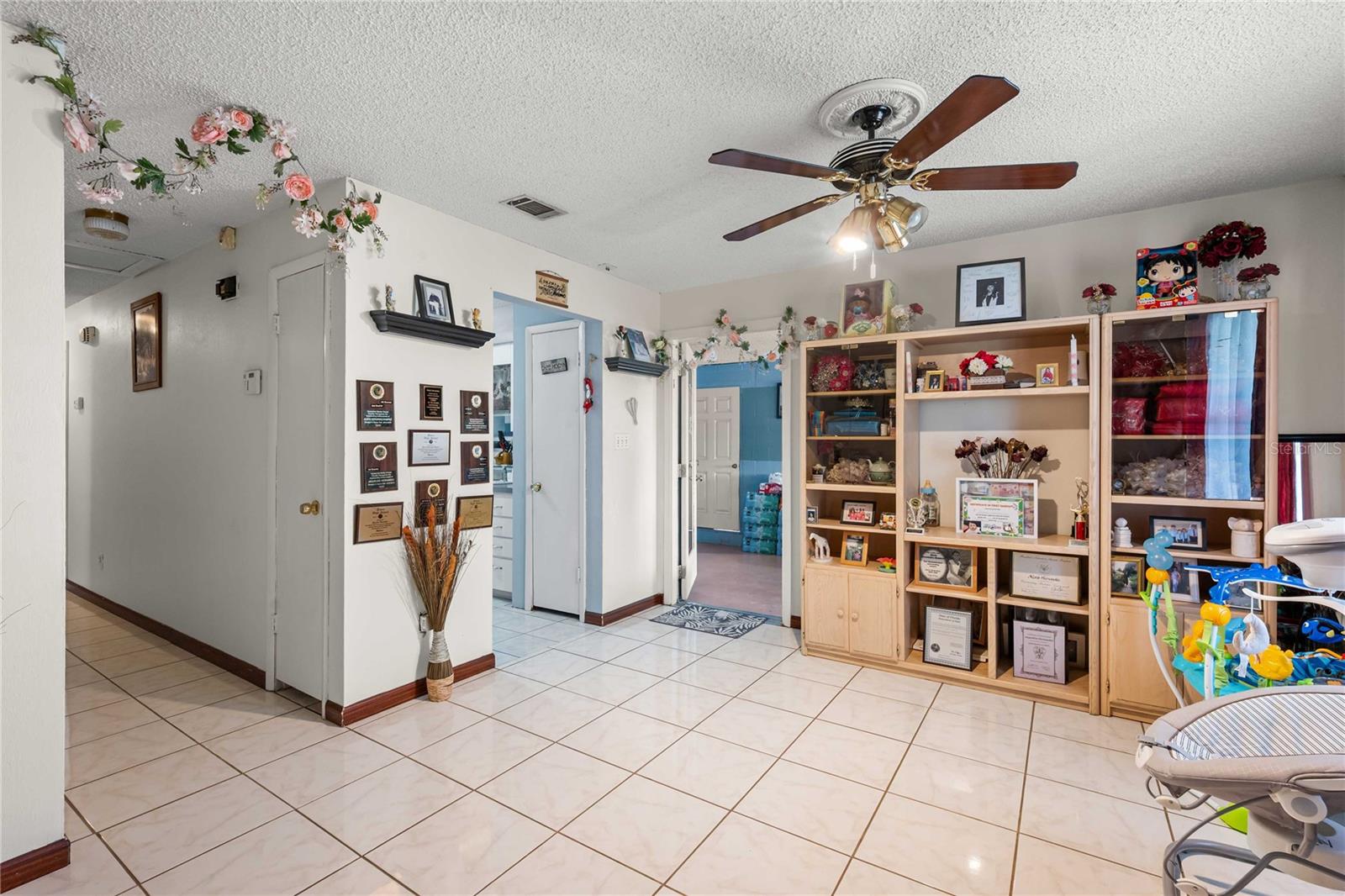 37253 SAFARI DR — photo 15
