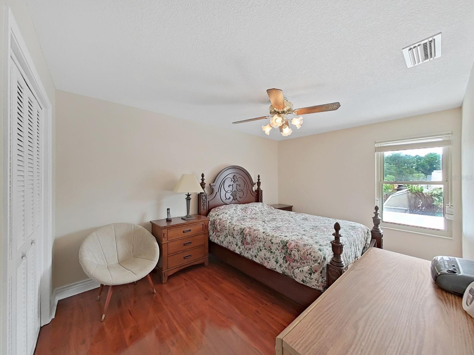 1367 CORNER OAKS DR — photo 16