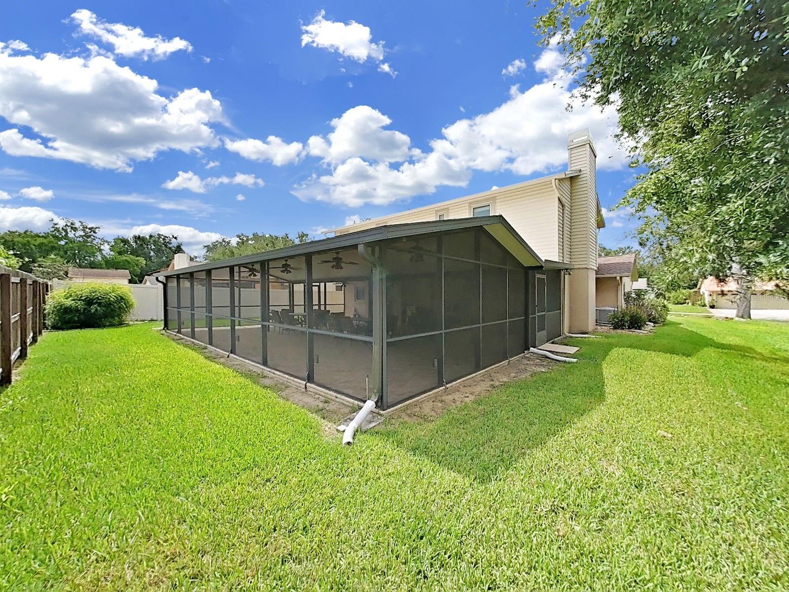 1367 CORNER OAKS DR — photo 25