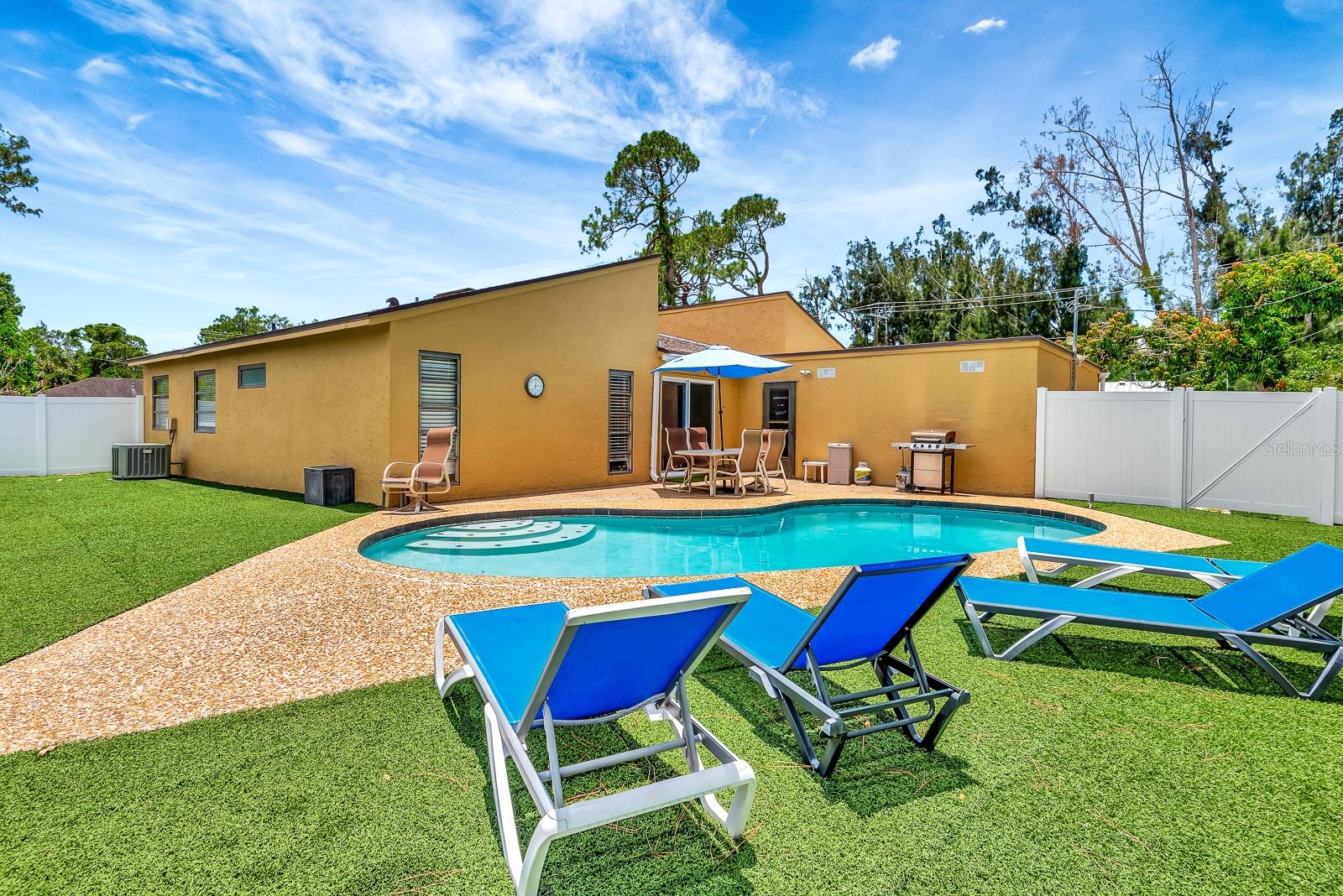 2315 RIVERWOOD PINES DR — photo 35