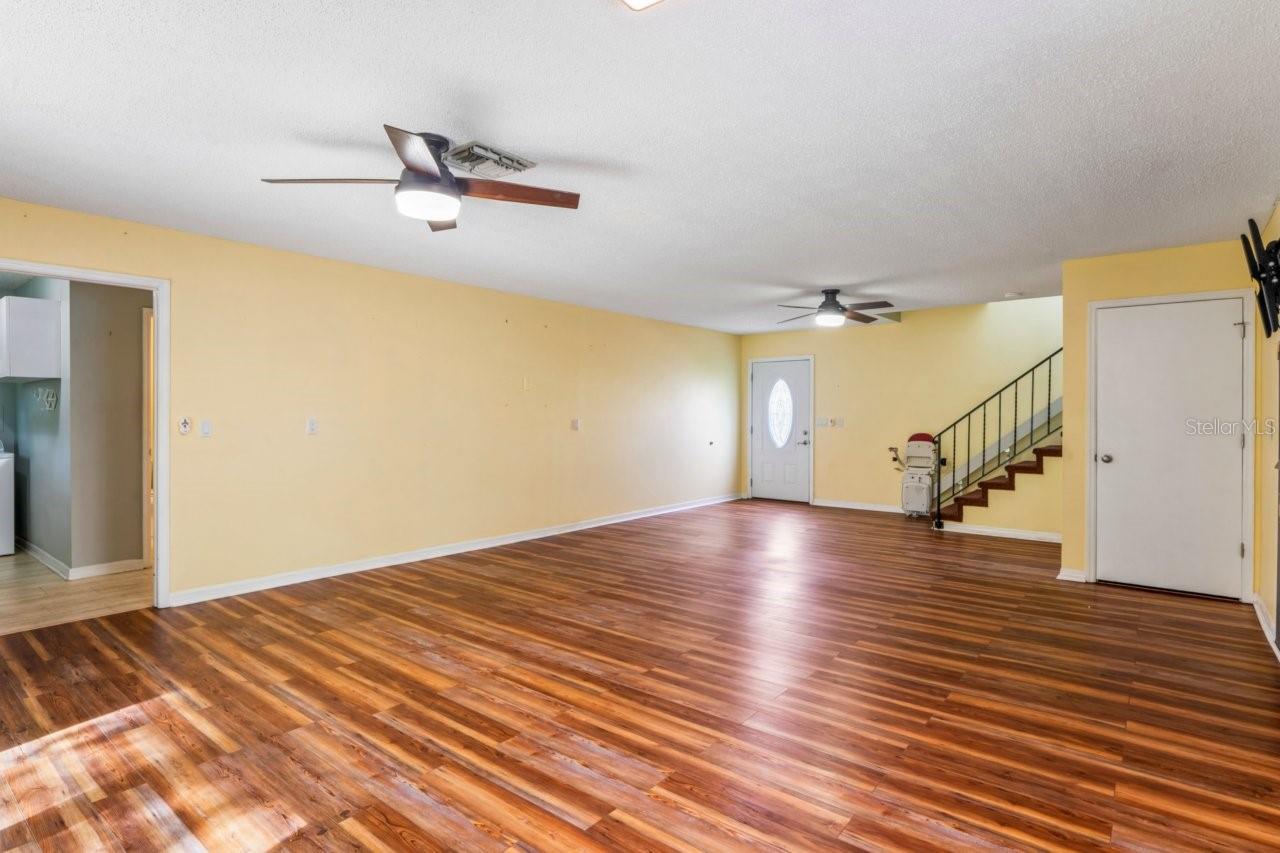 6016 WILDS DR — photo 10