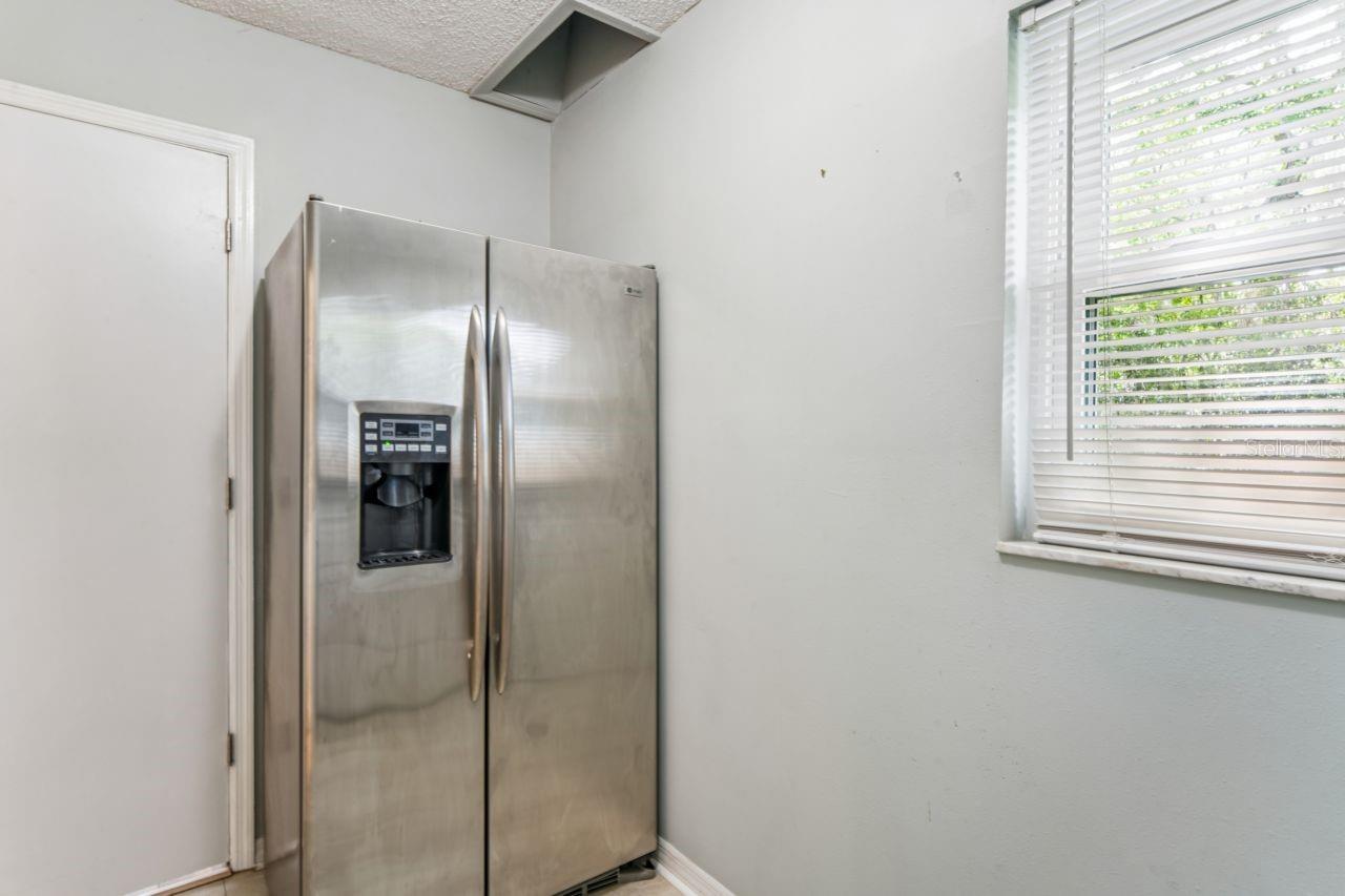 6016 WILDS DR — photo 37